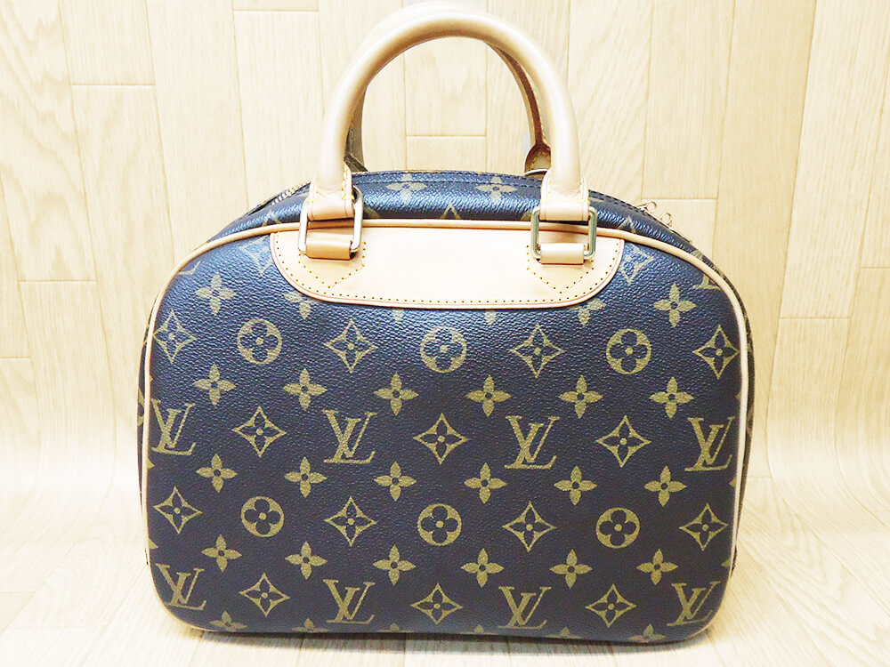 LOUIS VUITTON (ルイヴィトン) トゥルーヴィル1 東京都港区 宅配買取